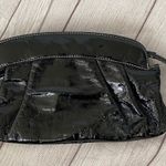 Bisou Bisou patent leather zip close wristlet clutch black Photo 9