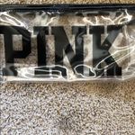 PINK - Victoria's Secret Victoria secret pink make up bag 😘❤️😍 Photo 4