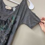 Miss Me Floral Studded Gray Cold Shoulder Top Sz M Photo 3
