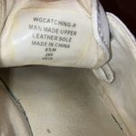 Guess  Leather Size 8.5 Catching White Red Triangle Women’s Sneakers. Preloved Photo 5