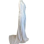 Di Petsa For Fwrd Gown in White X Photo 5