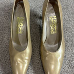 Salvatore Ferragamo Vintage  Gold Leather Pumps Heel Italy Shoes Size 8 Photo 0