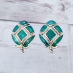Vintage Clip On Earrings Green & Gold Tone Photo 0
