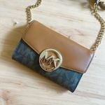 Michael Kors   Hudson Large Phone Crossbody Chain Handbag Clutch Photo 2