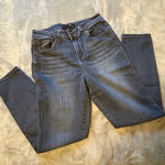 1822 Denim  Dark Wash Skinny Jeans Size 6 Photo 0