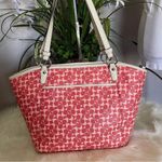 Coach  Chelsea Signature Leah Tote Bag Photo 4