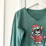 Life is Good NWT Spruce Green Christmas Cat Jolly Enough V Neck Longsleeve Small Photo 1
