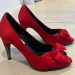 ZARA Women size 36 Red open toe bow heels shoes satin type of fabric elegant Photo 0