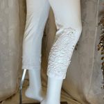 The Sweatshirt Project White Cropped crochet trim Capri Pants Women's Size Small Photo 1
