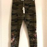 Johnny Was NWT  Womens Leggings Kira Green Camo  Floral Embroidered Size XS Photo 0