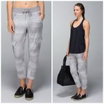 Lululemon Women's Carry and Go Cargo Crop Jogger Pant Size 8 (Medium) Photo 1