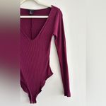 Forever 21 Ribbed V-Neck Long Sleeve Bodysuit, Burgundy/Wine, Size Medium Photo 2