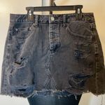 American Eagle 18. Outfitters Black Mini Distressed Mini Skirt Size 6 Photo 0