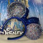 Disney parks 2020 blue sequin bow rainbow glitter Minnie Mouse ears Photo 1