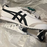 ASICS Onitsuka Tiger  Mexico 66 Photo 0
