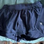 Lululemon Hotty Hot Short 2.5” Photo 0