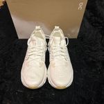 On Cloudwift white cream running athletic training lace up shoes sneakers sz 7.5 Photo 5