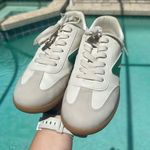 DV by Dolce Vit Dolce Vita Sneakers Photo 1