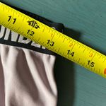 Under Armour Heat Gear Loose Fit Athletic Shorts Women's Size Small Black /Pink Photo 4