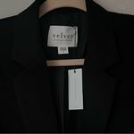 NEW Velvet by Graham & Spencer Women’s Black Anya Ponte Cropped Blazer Sz Med ♟️ Photo 2