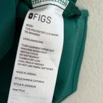 FIGS  Women's Catarina One Pocket Scrub Top in Hunter Green, Size Medium Photo 10