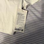 Lululemon  Athletica Tight-Fit Cropped Shelf-Bra Tee Photo 1