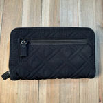 Vera Bradley  Black Quilted Clutch Wallet‎ 7.5x5x1 Zip Around Section Photo 3
