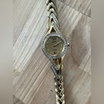 Seiko  Solar Stunning Ladies Watch Gold-tone Bracelet Dial Case Crystals Galore Photo 3