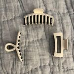 Black And White Claw Clips Multiple Photo 0