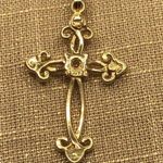 Designer 14K Yellow Gold Round Diamond Solitaire Scroll Detail Cross Pendant Photo 4