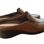 Naturalizer  Recite Brown Leather Shoes Clogs Mules Slip On Size 7 NEW Photo 2