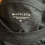 Athleta  Uptempo Flora Long Sleeve Crewneck Top Size Womens Medium B18 Photo 6