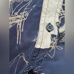 Vintage K Arnold book floral print short sleeve silk blouse, size medium Blue Photo 9