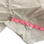 Old Navy  size 4 chino khaki pockets shorts Photo 5