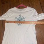 Croft & Barrow White Long Sleeve Tee with Blue Snowflake Photo 5