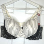 Cacique  NWT Modern Lightly‎ Lined Balconette Bra Size 46C Stripe Black Lace Photo 0