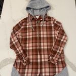 BKE Boyfriend Hooded Distressed Flannel Full Zip Shacket Womens Medium Rust Pink Photo 0