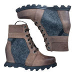 Sorel  Joan of Arctic Wedge lll Lexie Brown Leather Boots Size 10 Black Winter Photo 5