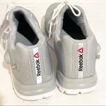 Reebok Size 9 ZPump Fusion Womens Running Low Top Sneaker Grey White Athletic Photo 6