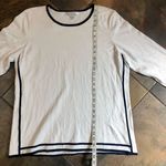 Allison Daley  Women’s White Sweater Black Outline XL Photo 4