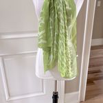 Retro 70s Look Scarf Fashion Green Print Flowy Photo 6