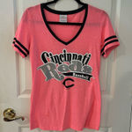 5th & Ocean Cincinnati Reds Shirt Photo 0