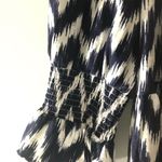 Tuckernuck Pomander Place Kenzo Dress in Navy Blue and White Ikat Size XXL Photo 4