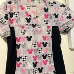 Disney Mickey scrub top Photo 0