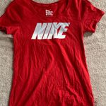 Nike T-shirt Photo 0