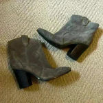 Aerosoles Faux suade gray booties Photo 0