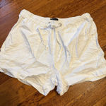 Tahari  Hemp Shorts Photo 0