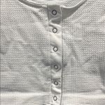 Aeropostale  Seriously Soft Seamless Textured White Crop Top Size Small Photo 3