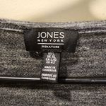 Jones New York  women's gray high Low  tank top size L Photo 2