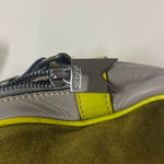 Meredith Wendell suede and leather handbag. Gray Photo 2